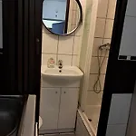 Hallera דירה *