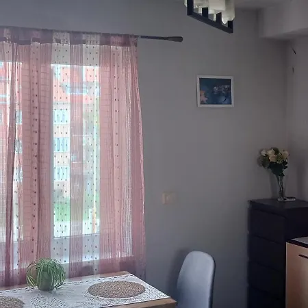 Hallera Apartment *